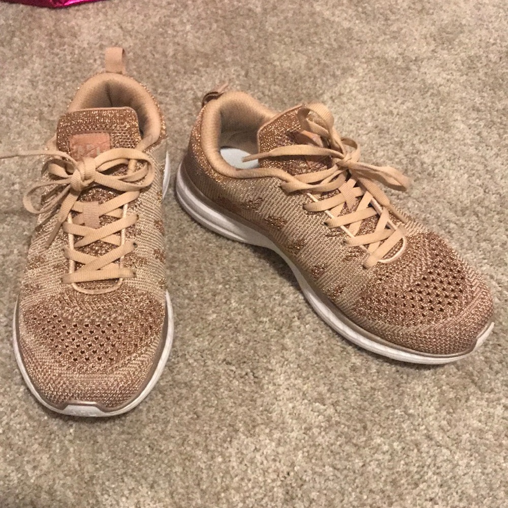 APL Techloom Pro Rose Gold Size 8